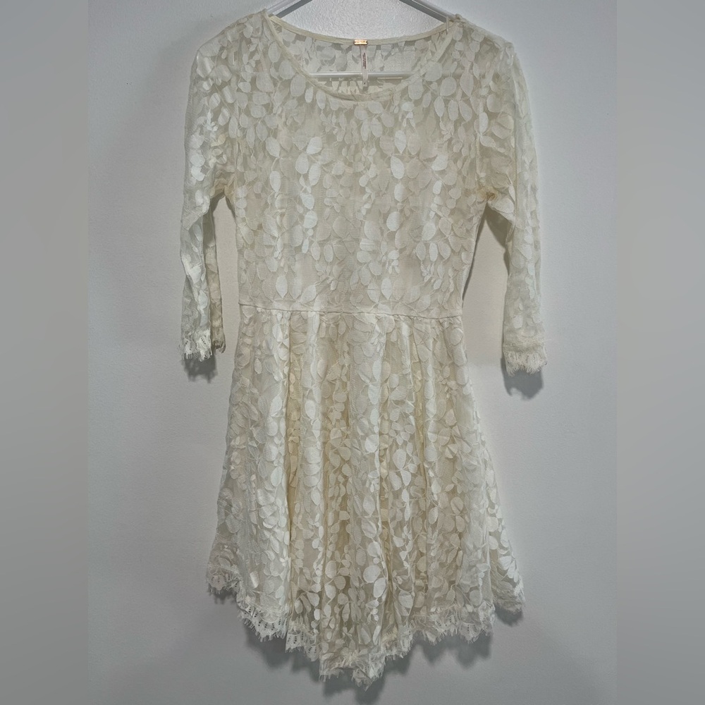 Dress FREE PEOPLE Lace Fully Lined Sweetheart Cream Ivory Size 4